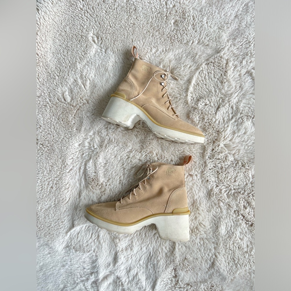 Sorel Women's Hi-Line Heel Lace Boots